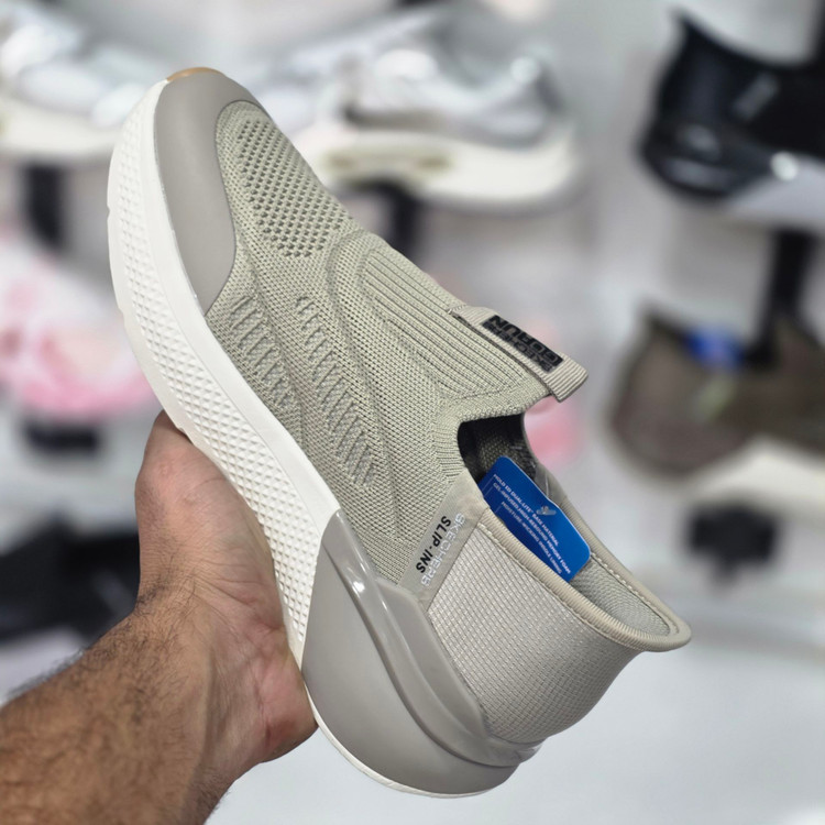 کتونی طبی اسکیچرز بدون بند/Skechers Slip Ins/سایز۴۰ الی ۴۵/ ساخت ویتنام/ضمانت کالا/فروش تک و عمده