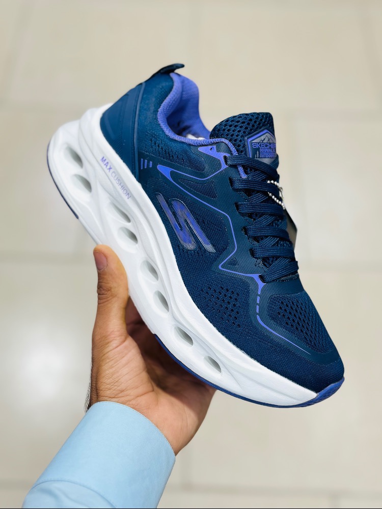 کتونی مسترکوالیتی اسکیچرز مکس کوشن/Skechers Max Cushioning/سایز 37 الی 40/ ساخت ویتنام/ ضمانت کالا