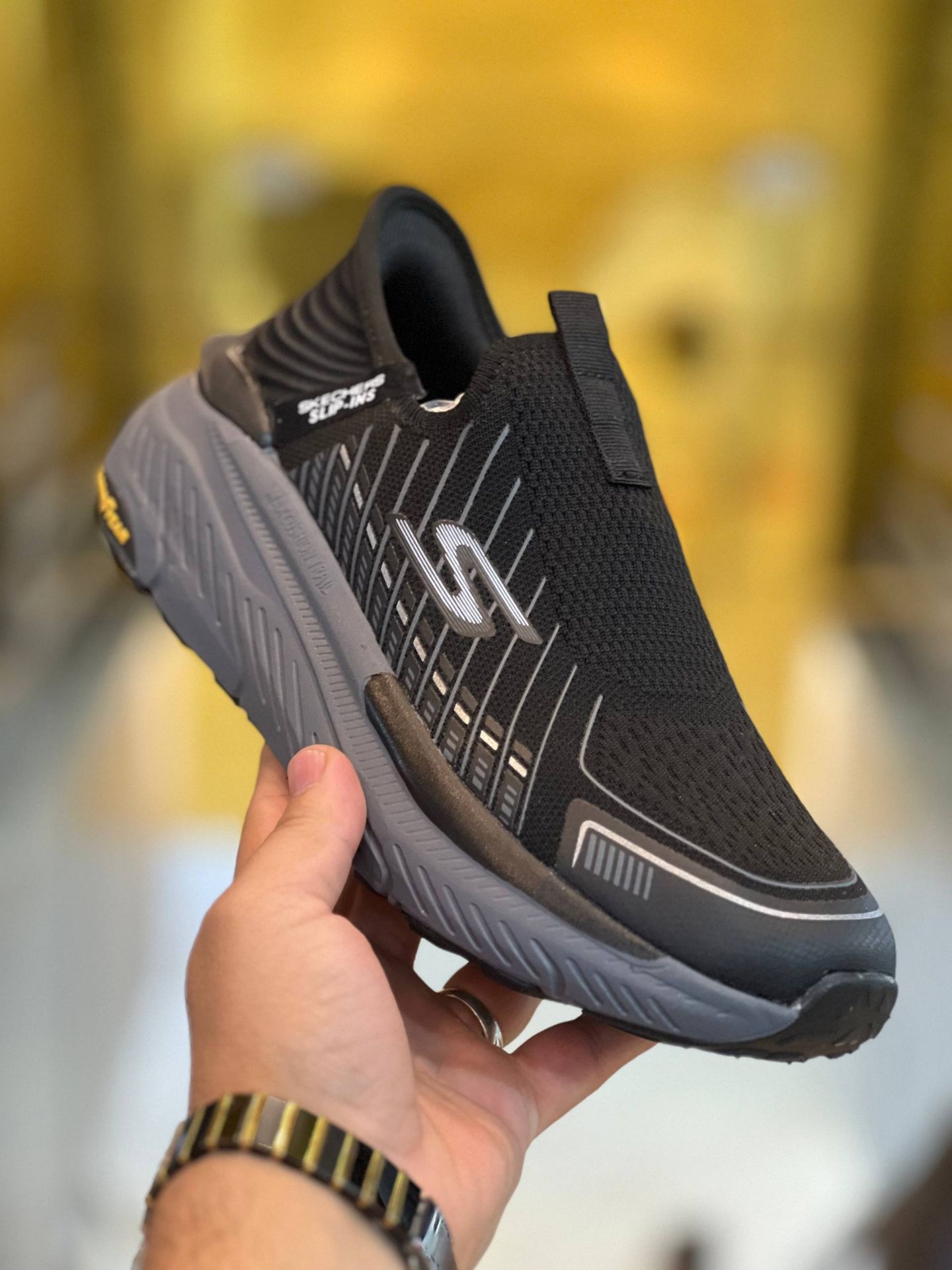 کتونی طبی اسکیچرز بدون بند/Skechers Slip Ins/سایز۴۰ الی ۴۵/ ساخت ویتنام/ضمانت کالا/فروش تک و عمده