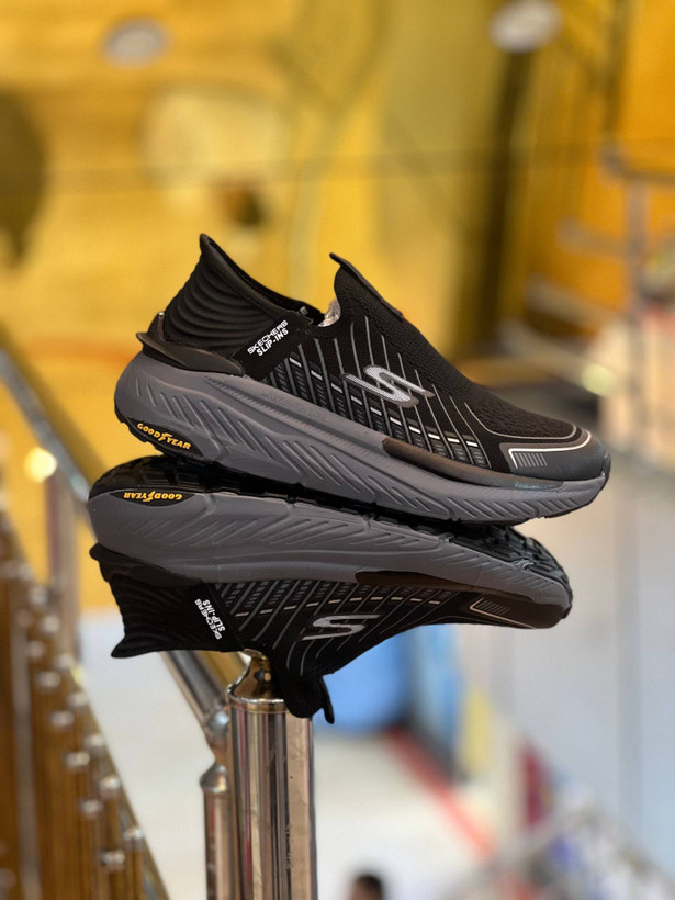 کتونی طبی اسکیچرز بدون بند/Skechers Slip Ins/سایز۴۰ الی ۴۵/ ساخت ویتنام/ضمانت کالا/فروش تک و عمده