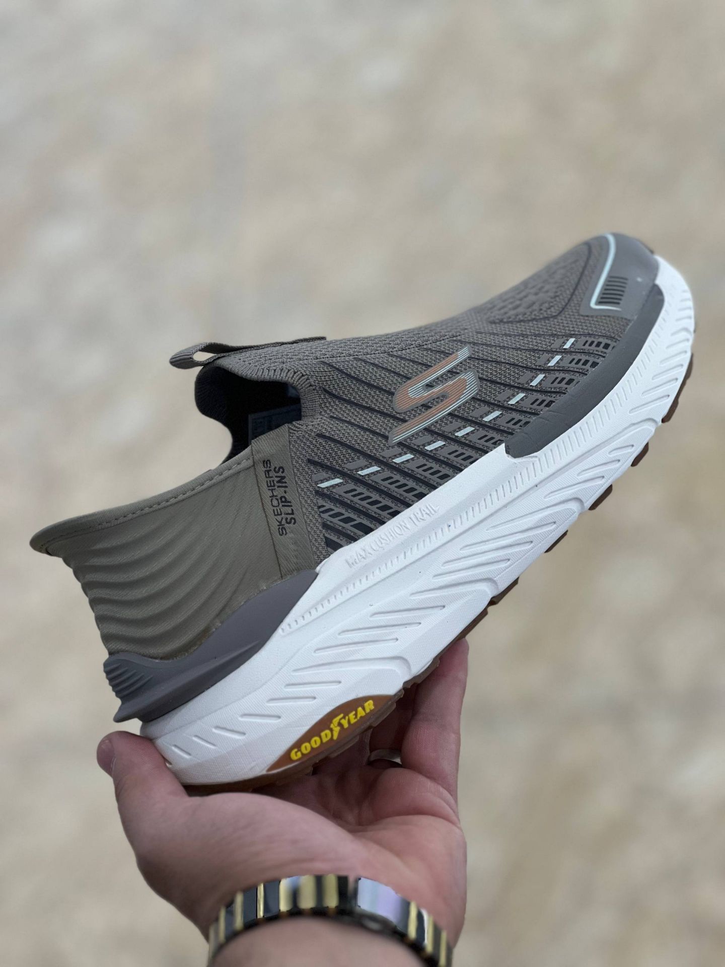 کتونی طبی اسکیچرز بدون بند/Skechers Slip Ins/سایز۴۰ الی ۴۵/ ساخت ویتنام/ضمانت کالا/فروش تک و عمده