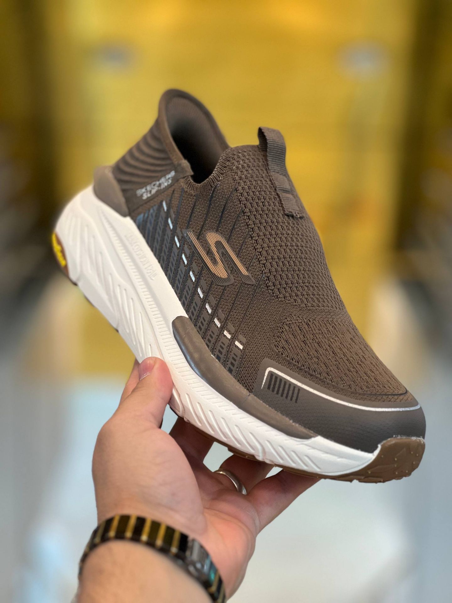 کتونی طبی اسکیچرز بدون بند/Skechers Slip Ins/سایز۴۰ الی ۴۵/ ساخت ویتنام/ضمانت کالا/فروش تک و عمده