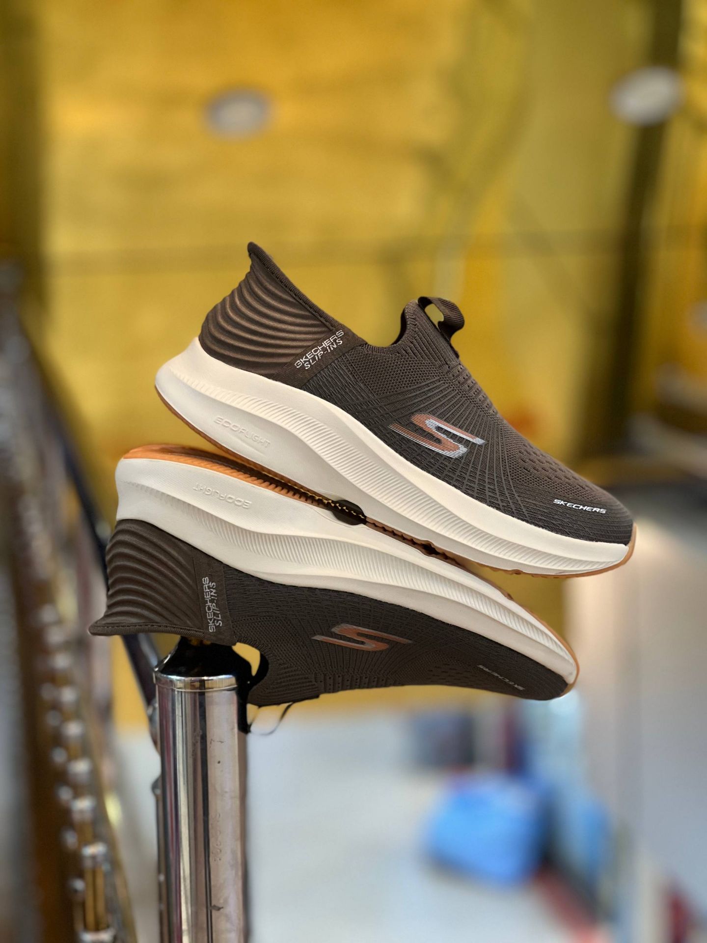 کتونی طبی مردانه اسکیچرز بدون بند/Skechers Slip Ins/سایز۴۰ الی ۴۵/ ساخت ویتنام/ضمانت کالا/فروش تک و عمده