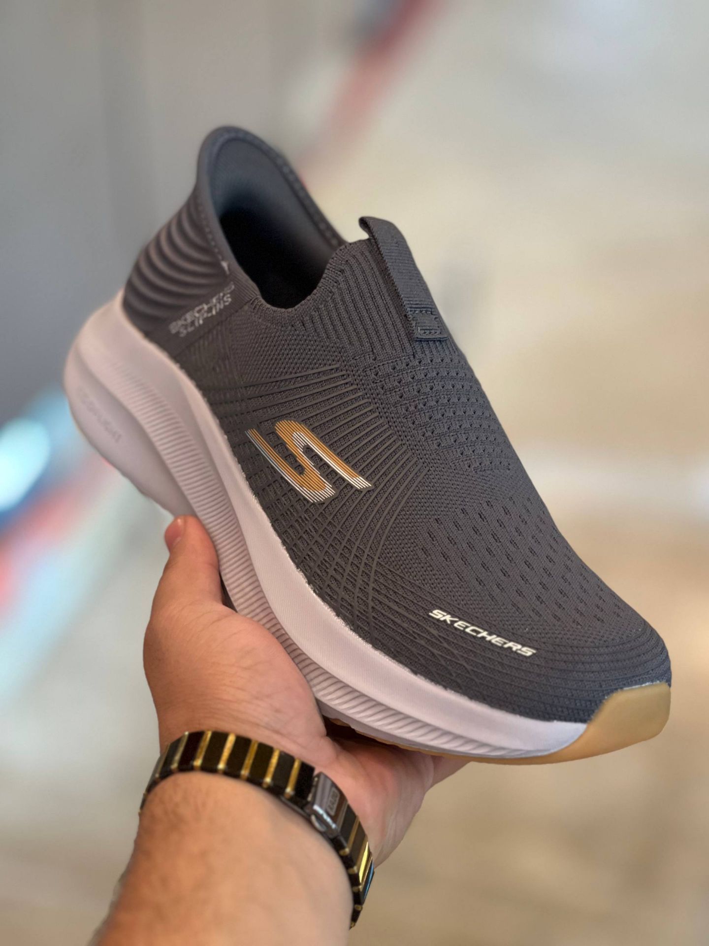 کتونی طبی مردانه اسکیچرز بدون بند/Skechers Slip Ins/سایز۴۰ الی ۴۵/ ساخت ویتنام/ضمانت کالا/فروش تک و عمده