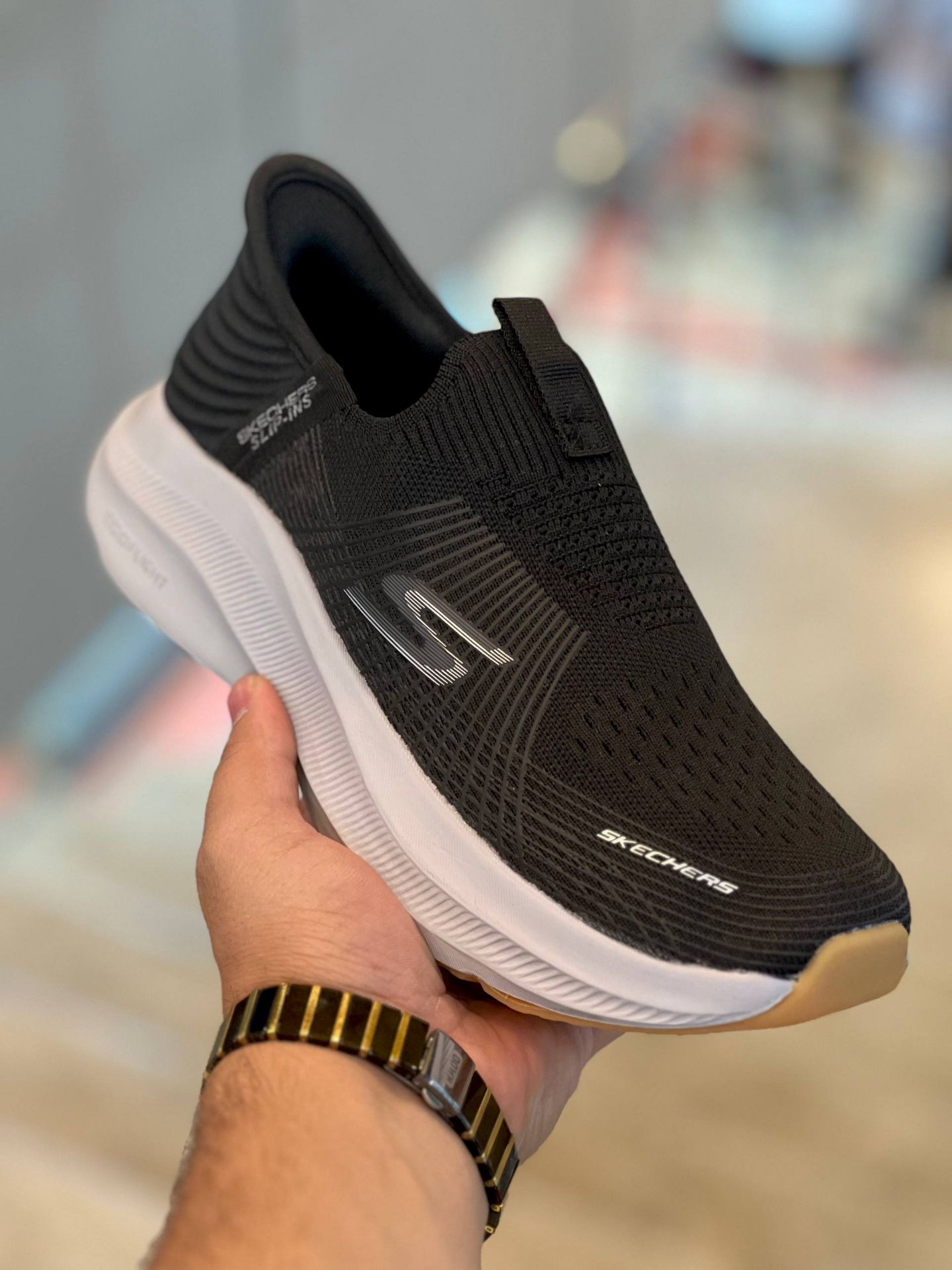 کتونی طبی مردانه اسکیچرز بدون بند/Skechers Slip Ins/سایز۴۰ الی ۴۵/ ساخت ویتنام/ضمانت کالا/فروش تک و عمده