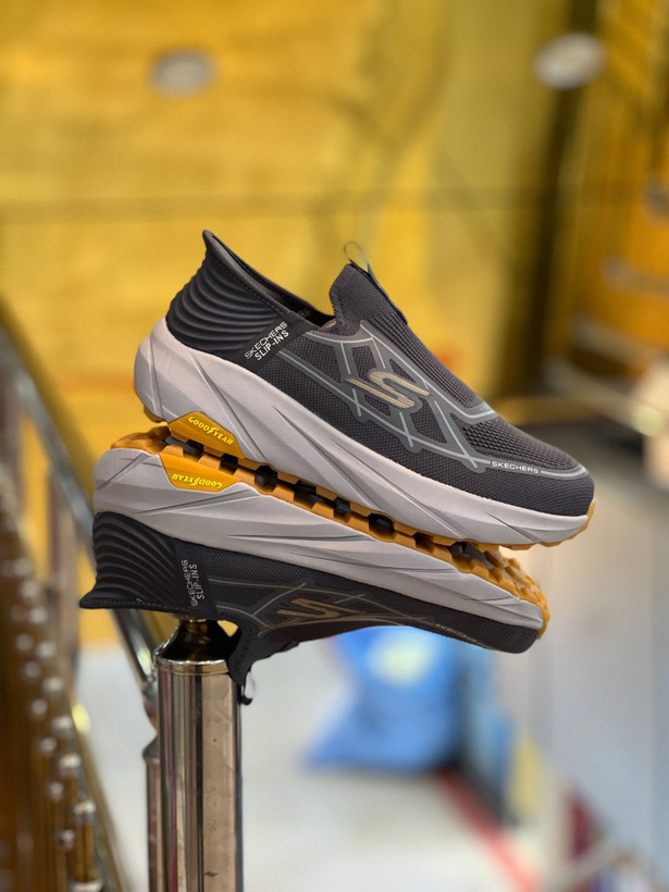 کتونی طبی مردانه اسکیچرز بدون بند/Skechers Slip Ins/سایز۴۰ الی ۴۵/ ساخت ویتنام/ضمانت کالا/فروش تک و عمده
