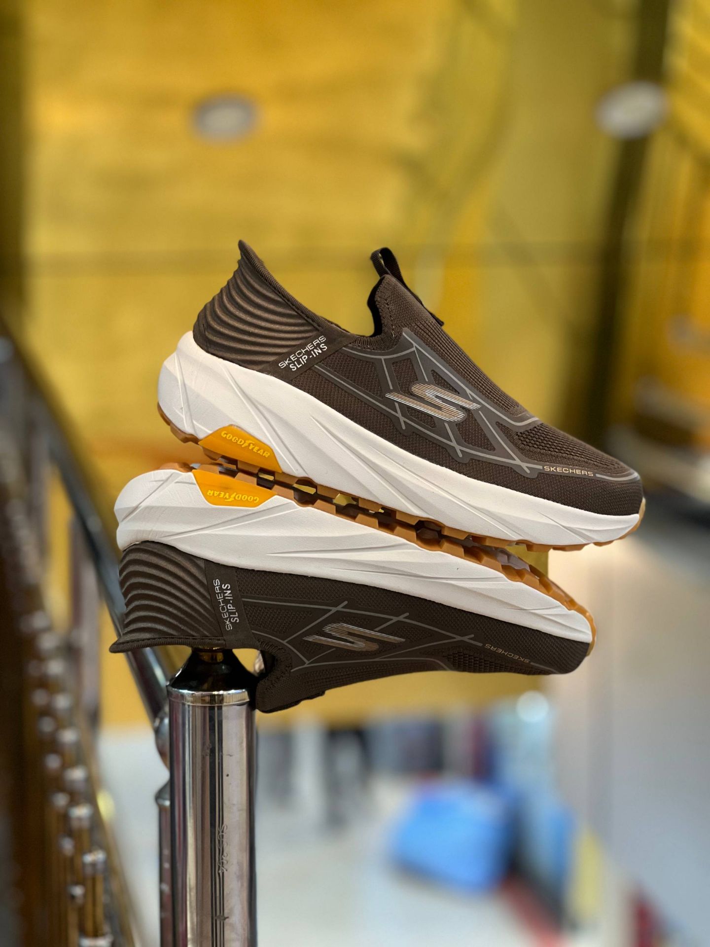 کتونی طبی مردانه اسکیچرز بدون بند/Skechers Slip Ins/سایز۴۰ الی ۴۵/ ساخت ویتنام/ضمانت کالا/فروش تک و عمده