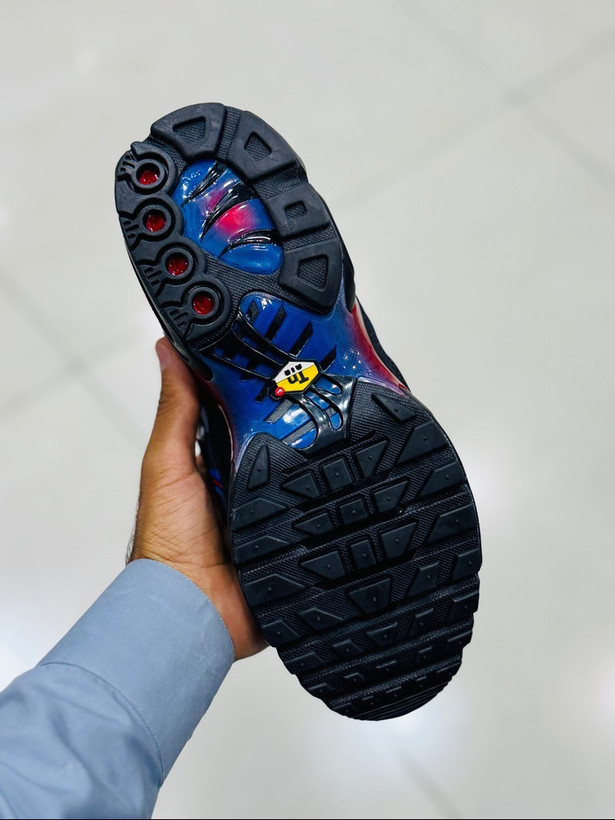 کتونی نایک ایر مکس پلاس تیان/سایز ۴۰ الی ۴۵/ساخت ویتنام/NIKE AIR MAX PLUS TN/ضمانت کالا/فروش تک و عمده