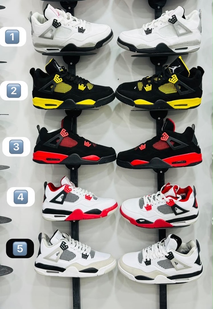 کتونی مسترکوالیتی نایک ایر جردن ۴/سایز ۴۰ الی ۴۷/ساخت ویتنام/Nike Air Jordan 4/ضمانت کالا/فروش تک و عمده