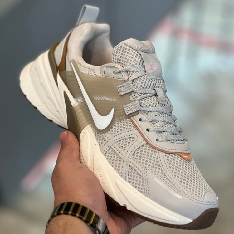 کتونی نایک وی تو کی موکا | وارداتی ویتنام | باجعبه Nike V2k Run سایز بندی کامل 38 تا 45