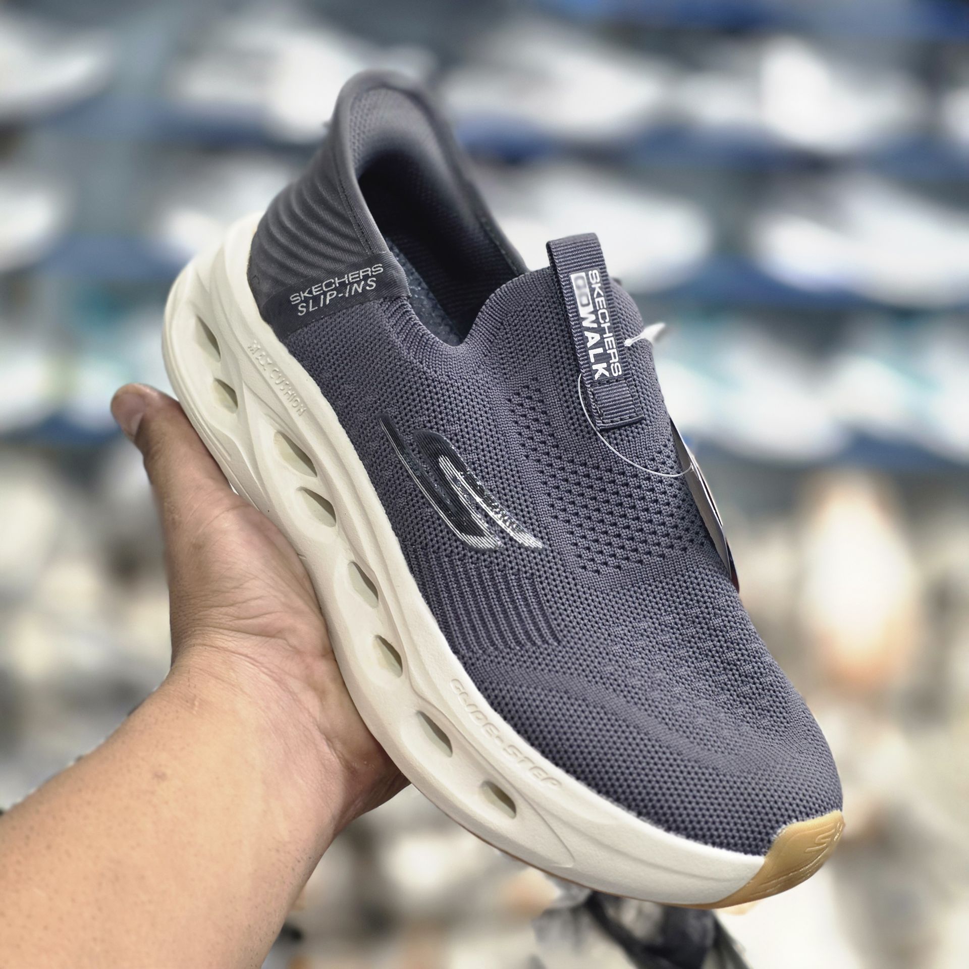 کتونی طبی مردانه اسکیچرز بدون بند/Skechers Slip Ins/سایز۴۰ الی ۴۵/ ساخت ویتنام/ضمانت کالا/فروش تک و عمده