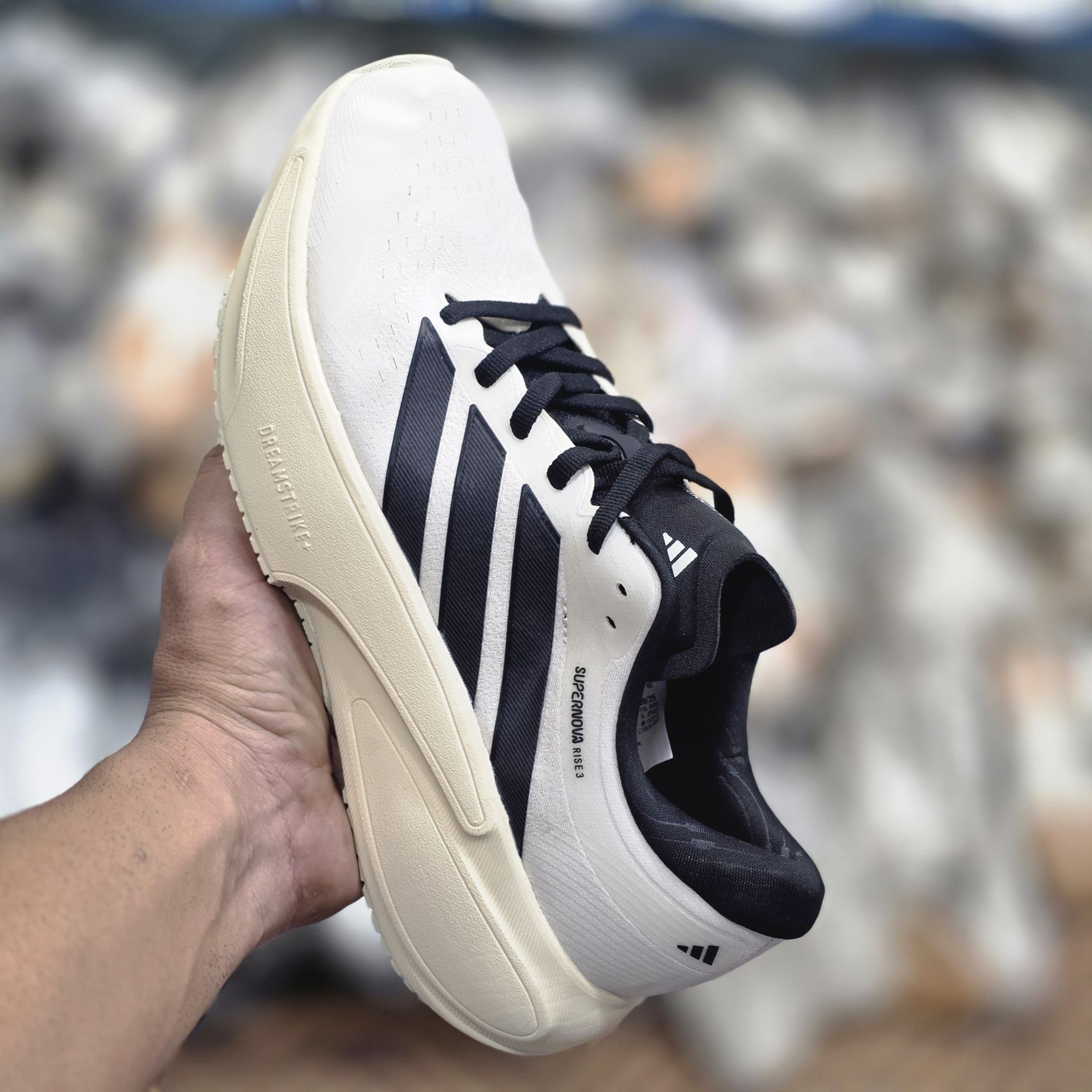 کتونی رانینگ آدیداس سوپرنوا رایز ۳/Adidas Supernova Rise 3/ساخت ویتنام/سایز ۴۰ الی ۴۵/ضمانت کالا/فروش تک و عمده