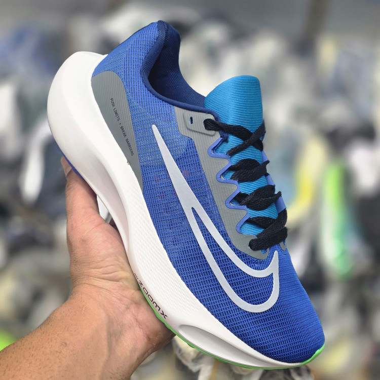 کتونی پیاده روی و رانینگ نایک زوم ایکس/Nike ZoomX/ ساخت ویتنام/سایز ۴۰ الی ۴۵/ضمانت کالا/فروش تک و عمده
