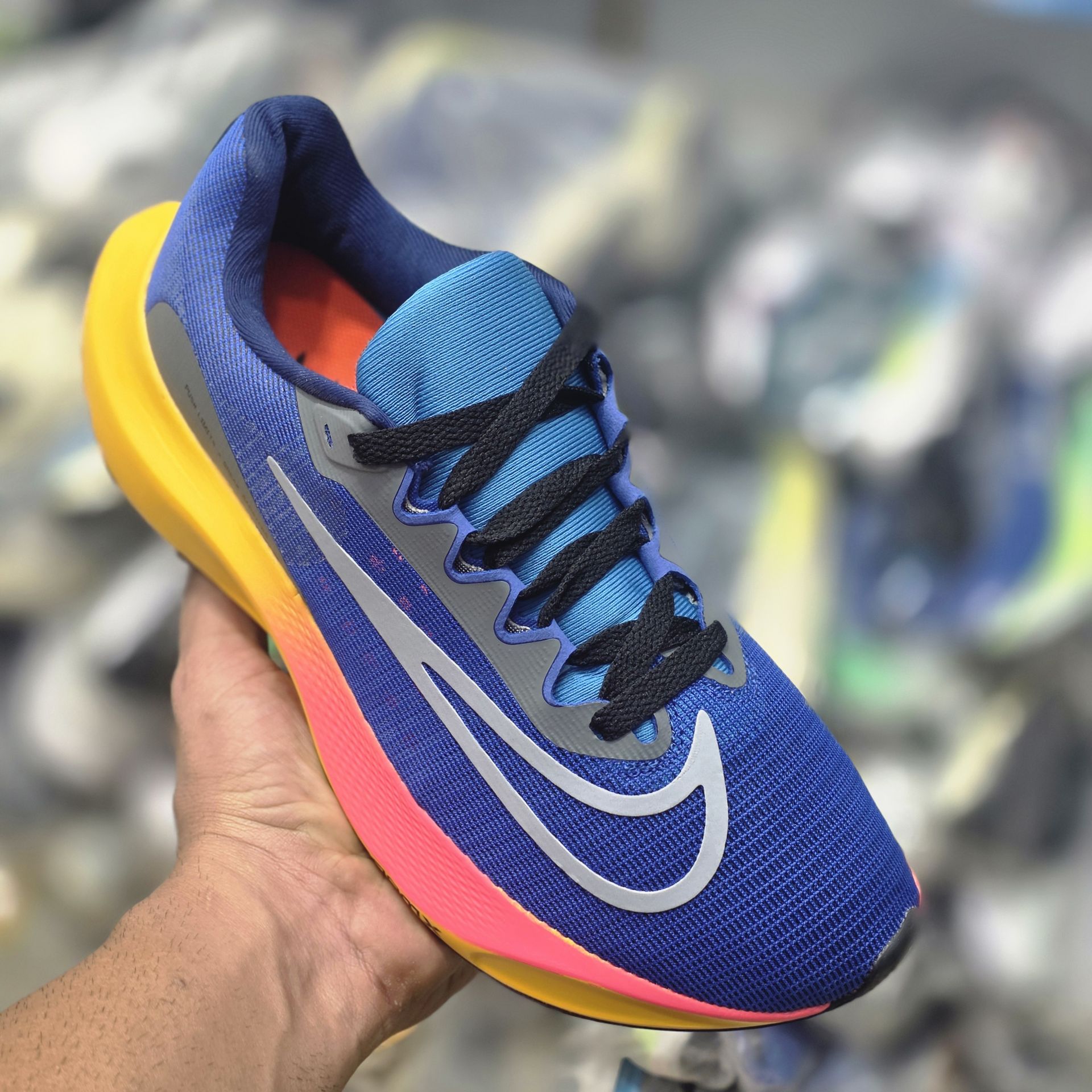 کتونی پیاده روی و رانینگ نایک زوم ایکس/Nike ZoomX/ ساخت ویتنام/سایز ۴۰ الی ۴۵/ضمانت کالا/فروش تک و عمده