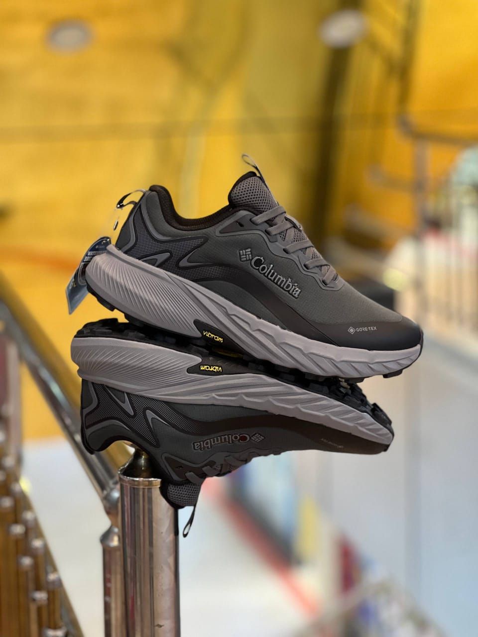 کتونی مسترکوالیتی طبیعت گردی کلمبیا ضدآب مردانه/سایز 40 الی 45/Columbia GORE-TEX/ضمانت کالا/فروش تک و عمده