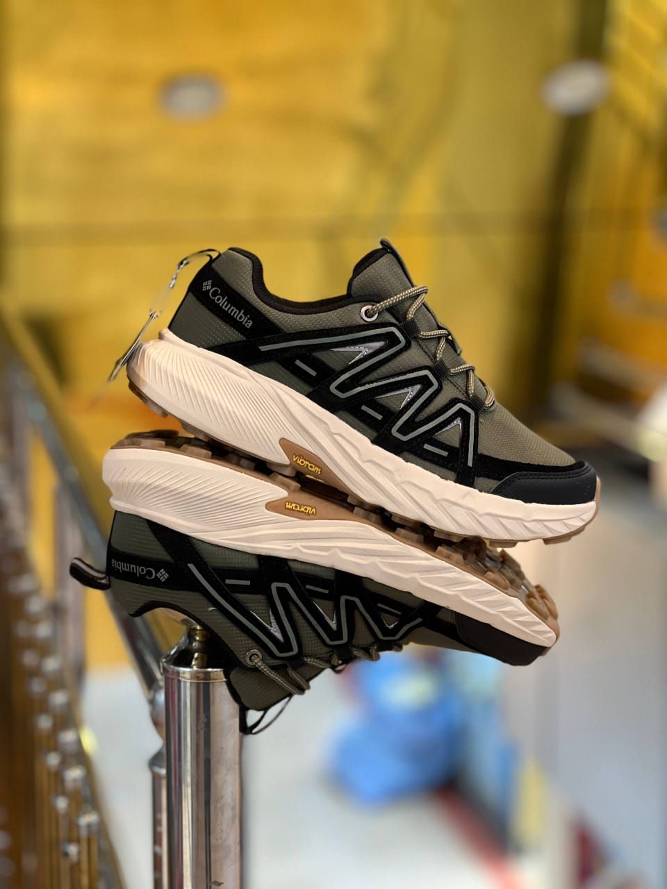 کتونی مسترکوالیتی طبیعت گردی کلمبیا ضدآب مردانه/سایز 40 الی 45/Columbia GORE-TEX/ضمانت کالا/فروش تک و عمده