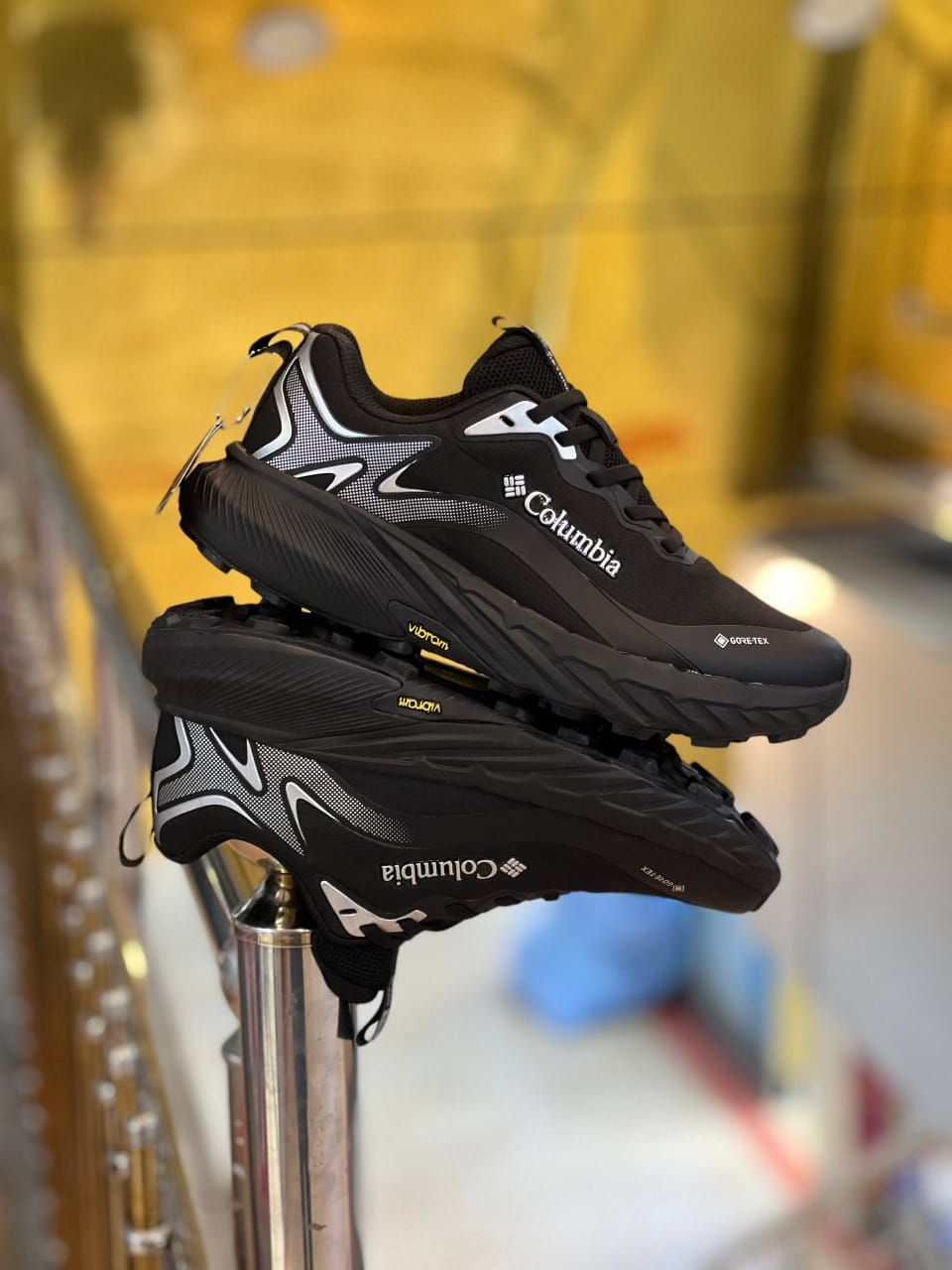 کتونی مسترکوالیتی طبیعت گردی کلمبیا ضدآب مردانه/سایز 40 الی 45/Columbia GORE-TEX/ضمانت کالا/فروش تک و عمده