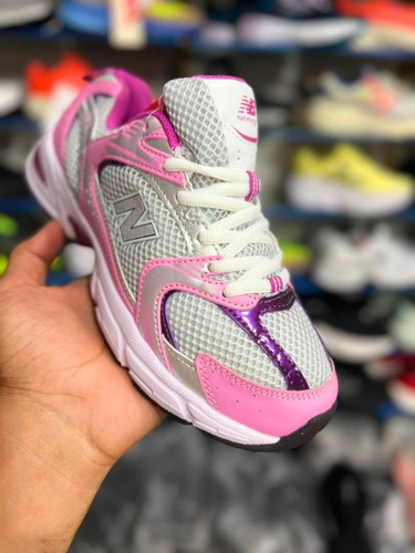 کتونی مسترکوالیتی نیوبالانس ۵۳۰/سایز ۳۷ الی ۴0/New Balance 530/ساخت ویتنام/فروش عمده و تک