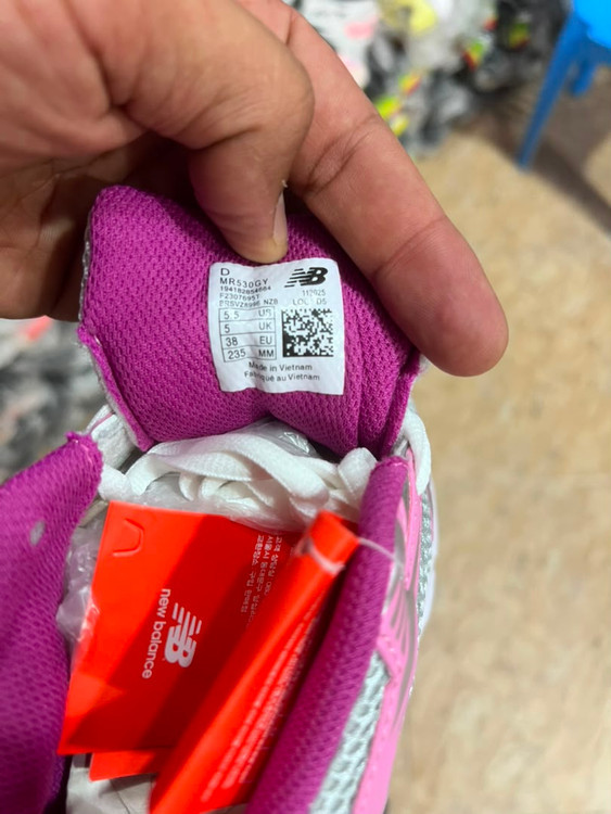 کتونی مسترکوالیتی نیوبالانس ۵۳۰/سایز ۳۷ الی ۴0/New Balance 530/ساخت ویتنام/فروش عمده و تک