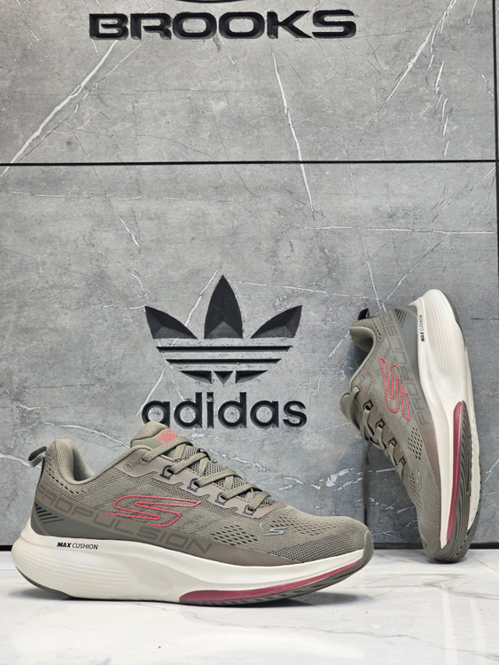 کتونی مسترکوالیتی اسکیچرز مکس کوشن پروپالشن/سایز 40 الی 45/ساخت ویتنام/Skechers Max Cushioning Propulsion/ضمانت کالا/فروش تک و عمده