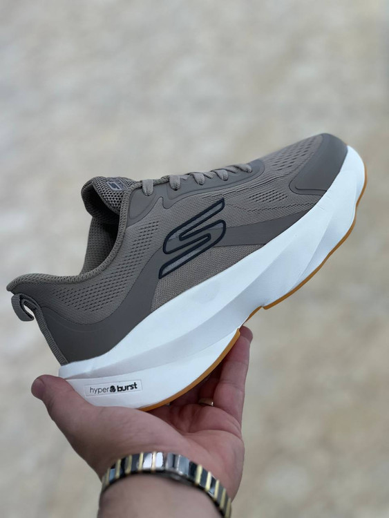 کتونی مسترکوالیتی اسکیچرز هایپربرست کربن/Skechers Men's Hyperburst Carbon/ساخت ویتنام/سایزبندی ۴۰ الی ۴۵/ضمانت کالا/فروش به صورت تک و عمده