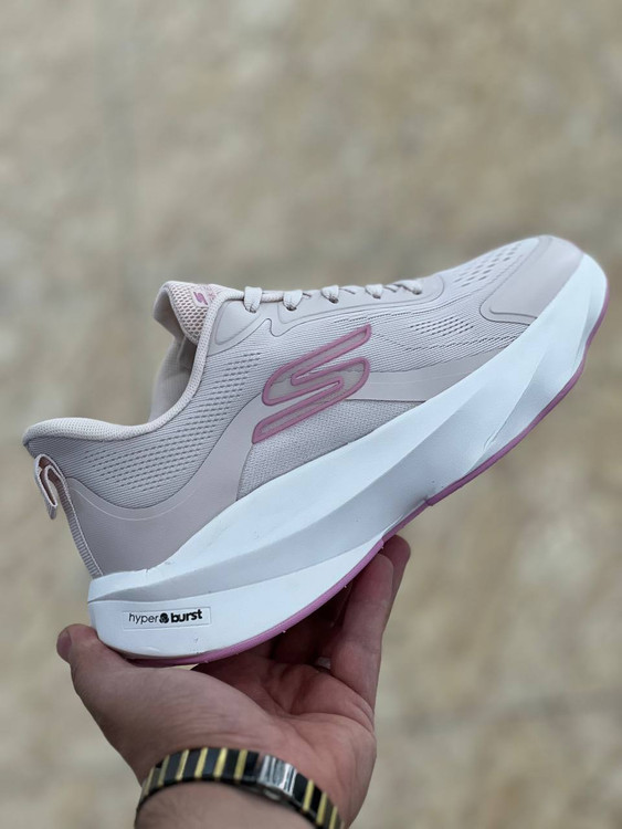 کتونی مسترکوالیتی اسکیچرز هایپربرست کربن/Skechers Hyperburst Carbon/ساخت ویتنام/سایزبندی ۳۷ الی ۴۰/ضمانت کالا/فروش به صورت تک و عمده