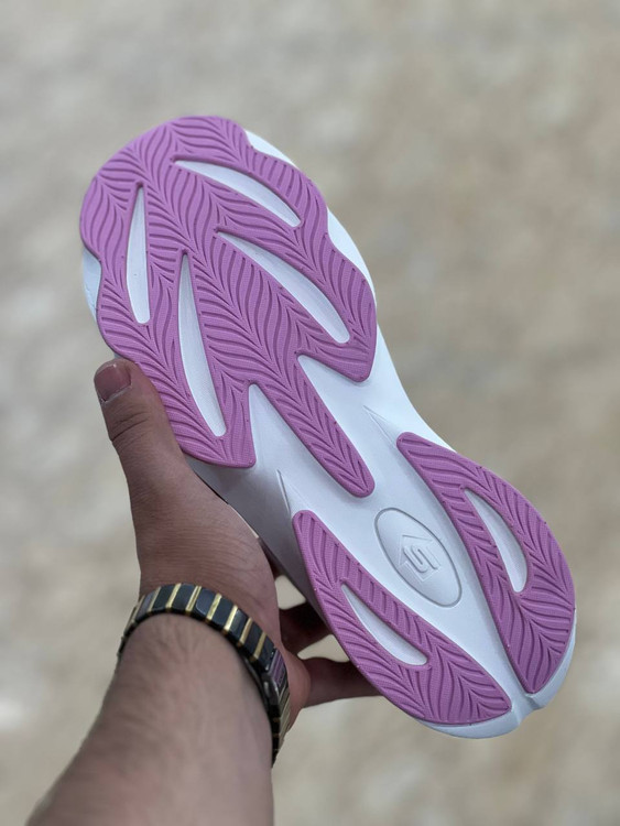 کتونی مسترکوالیتی اسکیچرز هایپربرست کربن/Skechers Hyperburst Carbon/ساخت ویتنام/سایزبندی ۳۷ الی ۴۰/ضمانت کالا/فروش به صورت تک و عمده