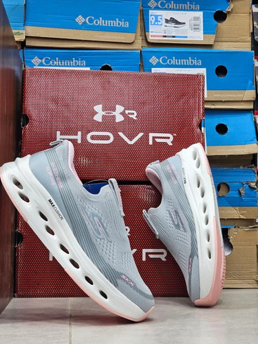 کتونی مسترکوالیتی اسکیچرز مکس کوشن/Skechers Max Cushioning/سایز 37 الی 40/ ساخت ویتنام/ ضمانت کالا