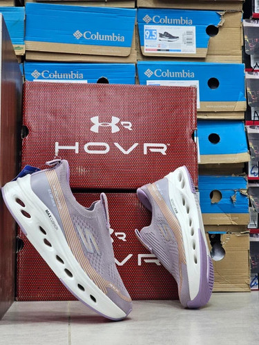 کتونی مسترکوالیتی اسکیچرز مکس کوشن/Skechers Max Cushioning/سایز 37 الی 40/ ساخت ویتنام/ ضمانت کالا