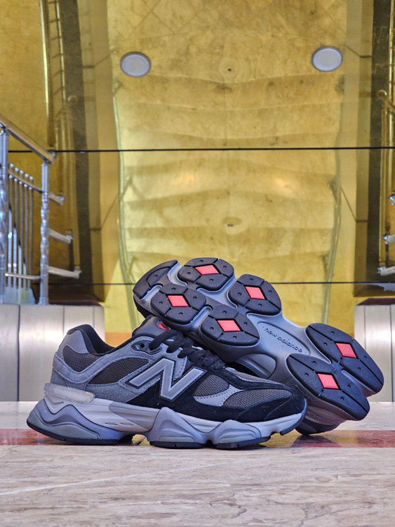 کتونی مسترکوالیتی نیوبالانس ۹۰۶۰/ساخت ویتنام/سایز 40 الی 45/ Newbalance 9060/ضمانت اصالت کالا/فروش به صورت تک و عمده