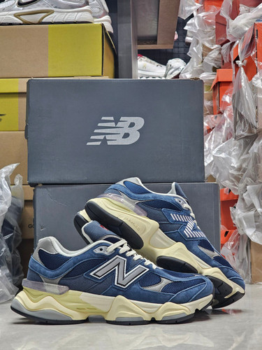 کتونی مسترکوالیتی نیوبالانس ۹۰۶۰/ساخت ویتنام/سایز 40 الی 45/ Newbalance 9060/ضمانت اصالت کالا/فروش به صورت تک و عمده