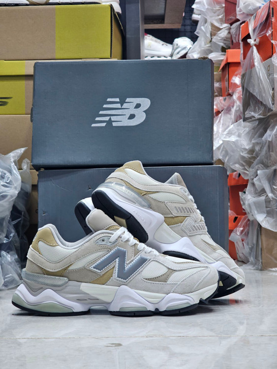 کتونی مسترکوالیتی نیوبالانس ۹۰۶۰/ساخت ویتنام/سایز 40 الی 45/ Newbalance 9060/ضمانت اصالت کالا/فروش به صورت تک و عمده