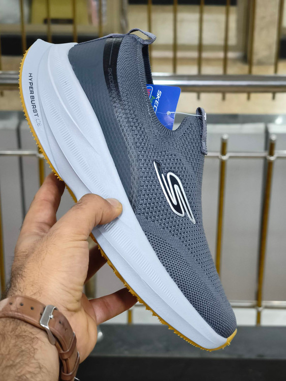 کتونی طبی مردانه اسکیچرز بدون بند/Skechers Slip Ins/سایز۴۰ الی ۴۵/ ساخت ویتنام/ضمانت کالا/فروش تک و عمده