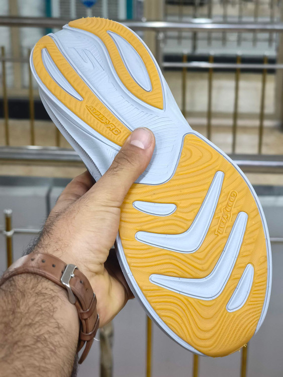 کتونی طبی مردانه اسکیچرز بدون بند/Skechers Slip Ins/سایز۴۰ الی ۴۵/ ساخت ویتنام/ضمانت کالا/فروش تک و عمده