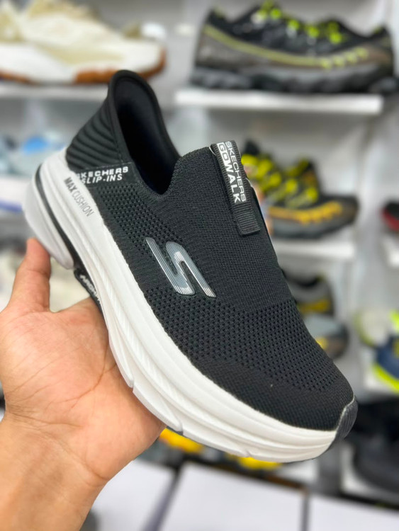 کتونی طبی مردانه اسکیچرز بدون بند/Skechers Slip Ins/سایز۴۰ الی ۴۵/ ساخت ویتنام/ضمانت کالا/فروش تک و عمده