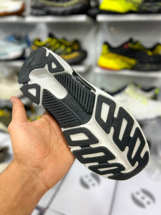 کتونی طبی مردانه اسکیچرز بدون بند/Skechers Slip Ins/سایز۴۰ الی ۴۵/ ساخت ویتنام/ضمانت کالا/فروش تک و عمده