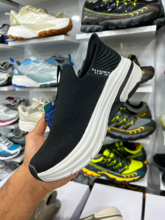 کتونی طبی مردانه اسکیچرز بدون بند/Skechers Slip Ins/سایز۴۰ الی ۴۵/ ساخت ویتنام/ضمانت کالا/فروش تک و عمده