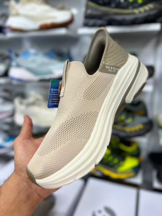 کتونی طبی مردانه اسکیچرز بدون بند/Skechers Slip Ins/سایز۴۰ الی ۴۵/ ساخت ویتنام/ضمانت کالا/فروش تک و عمده