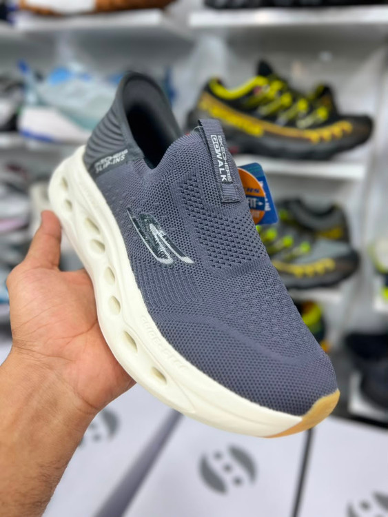 کتونی طبی مردانه اسکیچرز بدون بند/Skechers Slip Ins/سایز۴۰ الی ۴۵/ ساخت ویتنام/ضمانت کالا/فروش تک و عمده