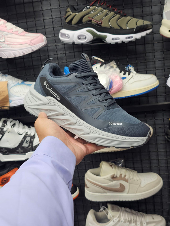 کتونی مسترکوالیتی طبیعت گردی کلمبیا ضدآب مردانه/سایز 40 الی 45/Columbia GORE-TEX/ضمانت کالا/فروش تک و عمده
