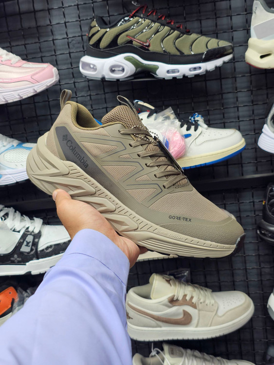 کتونی مسترکوالیتی طبیعت گردی کلمبیا ضدآب مردانه/سایز 40 الی 45/Columbia GORE-TEX/ضمانت کالا/فروش تک و عمده