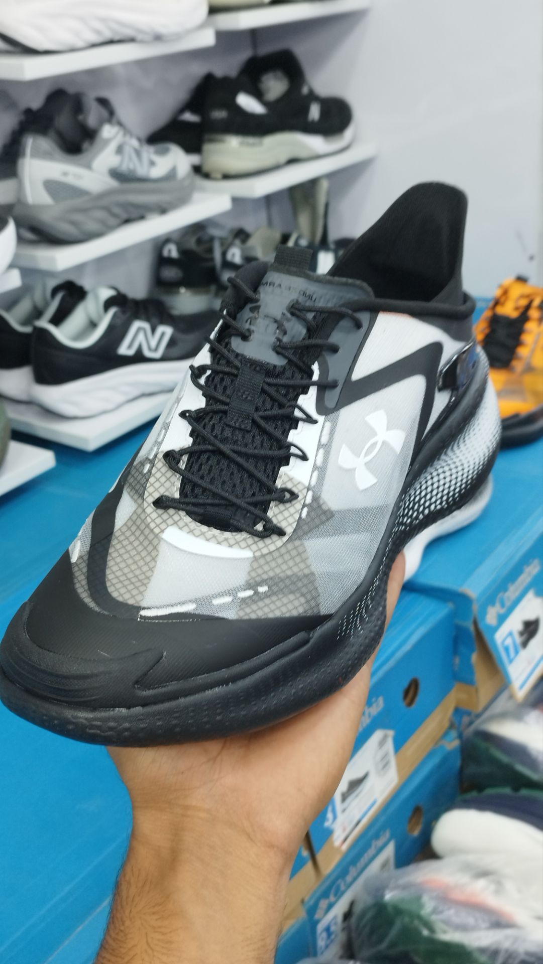 کتونی رانینگ و پیادهروی اندرآرمور اکو/سایز ۴۰ الی ۴۵/ساخت ویتنام/Under Armour Echo/ضمانت کالا/فروش تک و عمده
