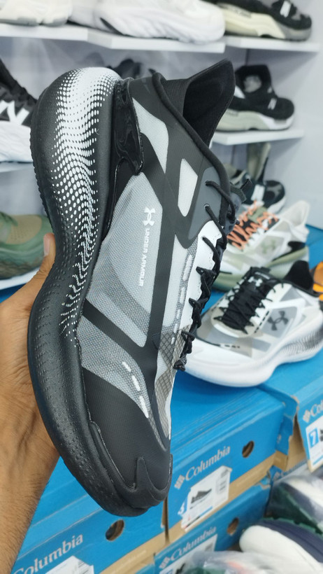 کتونی رانینگ و پیادهروی اندرآرمور اکو/سایز ۴۰ الی ۴۵/ساخت ویتنام/Under Armour Echo/ضمانت کالا/فروش تک و عمده