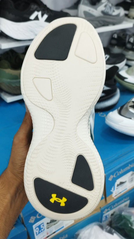 کتونی رانینگ و پیادهروی اندرآرمور اکو/سایز ۴۰ الی ۴۵/ساخت ویتنام/Under Armour Echo/ضمانت کالا/فروش تک و عمده
