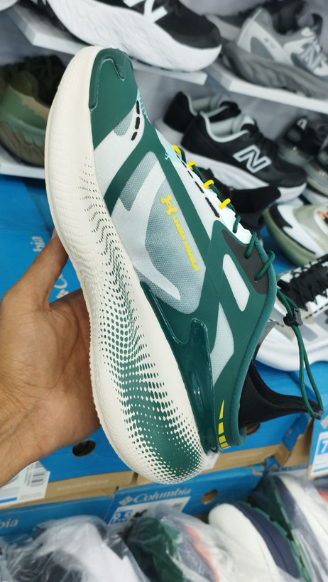 کتونی رانینگ و پیادهروی اندرآرمور اکو/سایز ۴۰ الی ۴۵/ساخت ویتنام/Under Armour Echo/ضمانت کالا/فروش تک و عمده