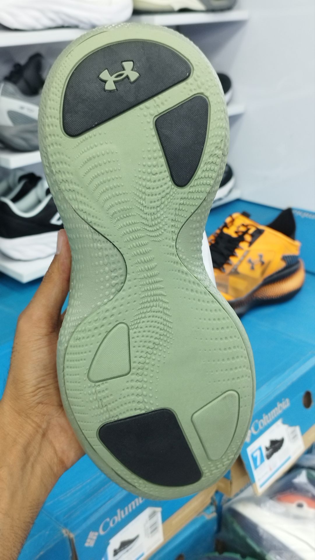 کتونی رانینگ و پیادهروی اندرآرمور اکو/سایز ۴۰ الی ۴۵/ساخت ویتنام/Under Armour Echo/ضمانت کالا/فروش تک و عمده