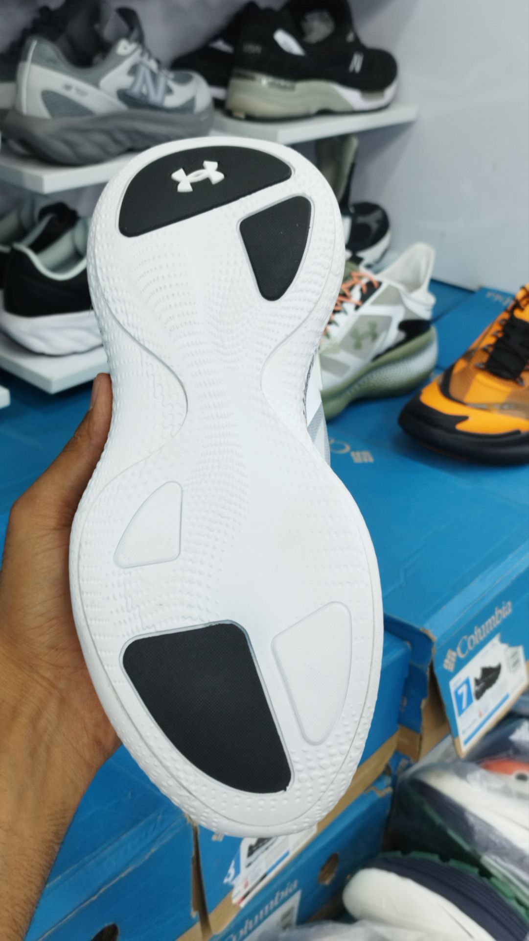 کتونی رانینگ و پیادهروی اندرآرمور اکو/سایز ۴۰ الی ۴۵/ساخت ویتنام/Under Armour Echo/ضمانت کالا/فروش تک و عمده