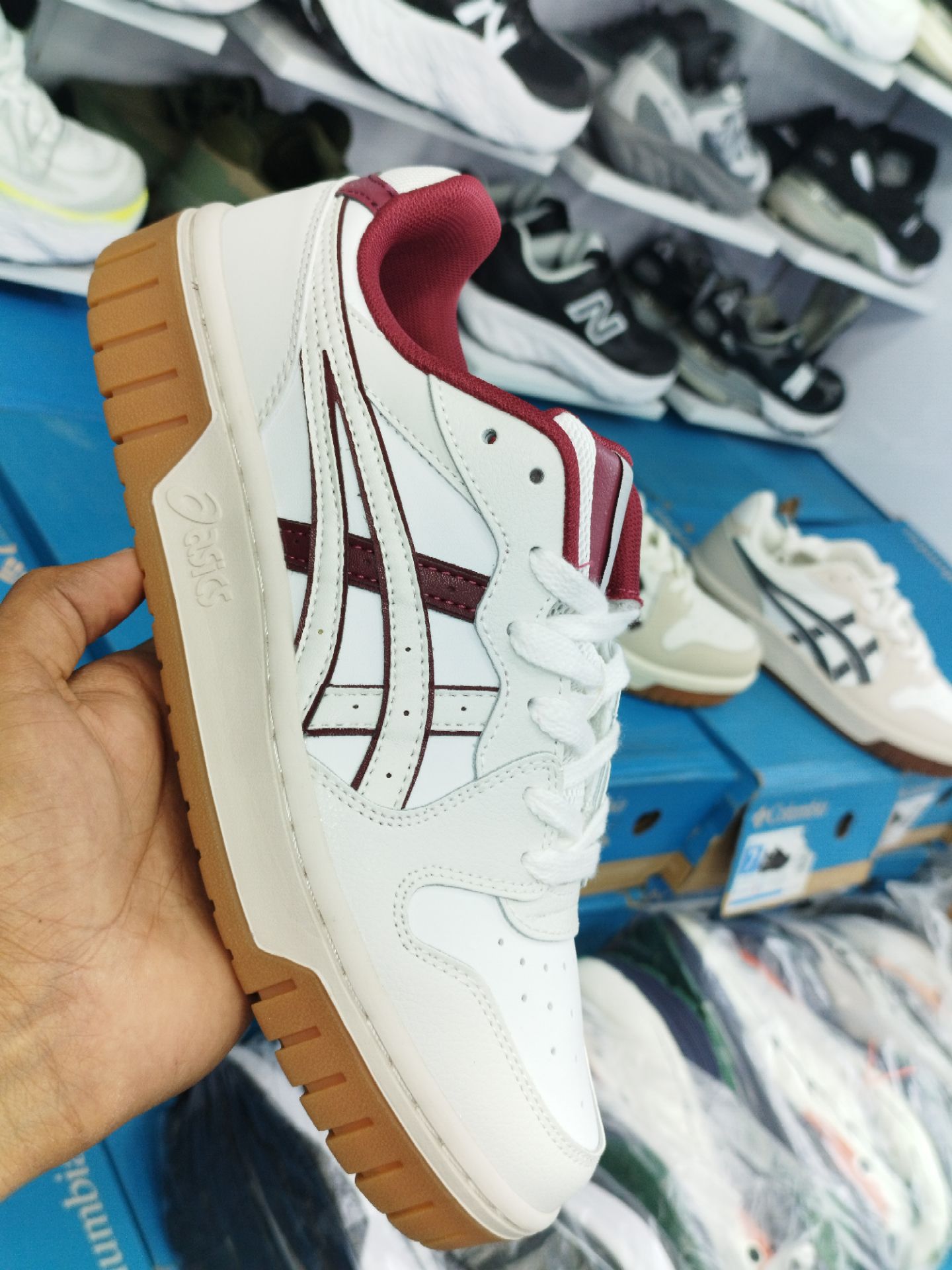 کتونی اسپرت اسیکس کورت MZ 2.0/ساخت ویتنام/سایز 40الی 45/ASICS Court MZ 2.0/ضمانت کالا/فروش تک و عمده