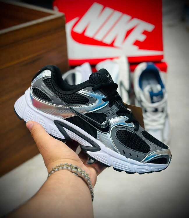 کتونی مسترکوالیتی نایک V5 RNR/ سایز 37 الی 45/ Nike V5 RNR/ضمانت کالا/فروش تک و عمده