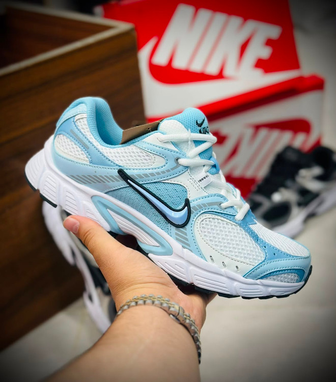 کتونی مسترکوالیتی نایک V5 RNR/ سایز 37 الی 45/ Nike V5 RNR/ضمانت کالا/فروش تک و عمده